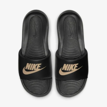 NIKE VICTORI ONE SLIDECN