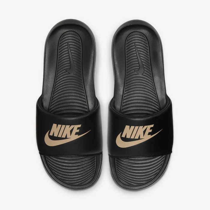 NIKE VICTORI ONE SLIDECN